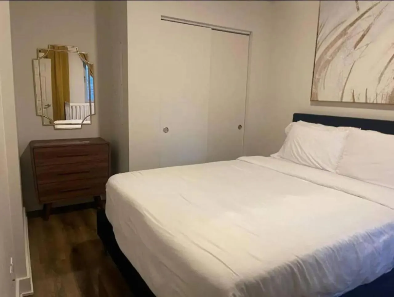 Cute 1Bdr Apt In Ste-Catherine - Mtl Live Spot Zw0 Montreal Apartment